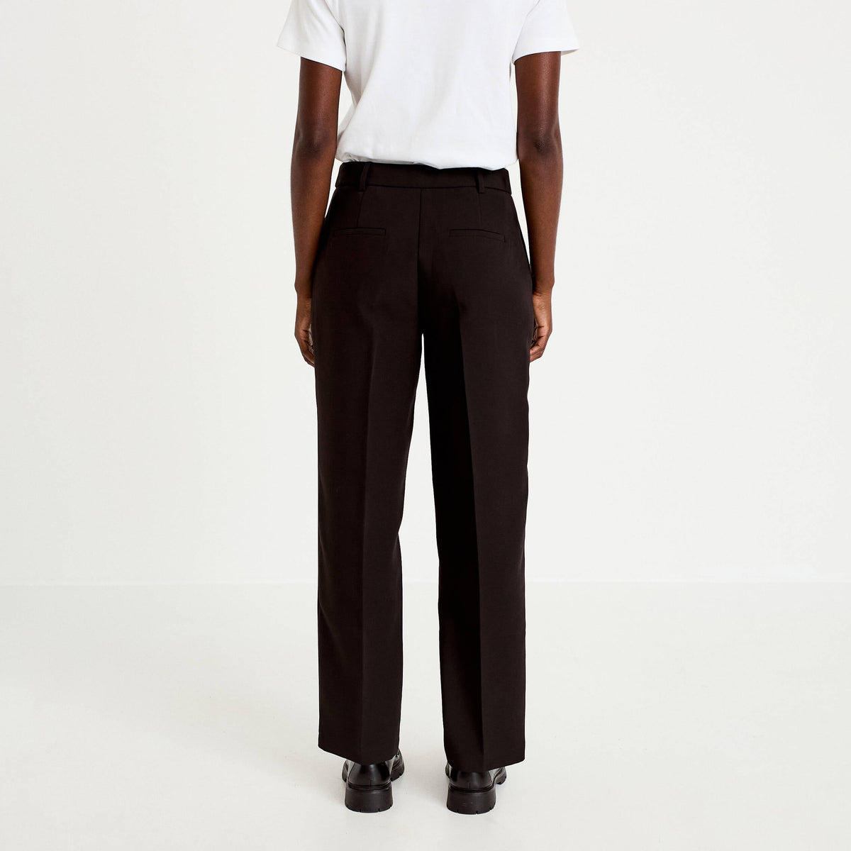 Mid Rise Bootcut Pants in Black, view 2
