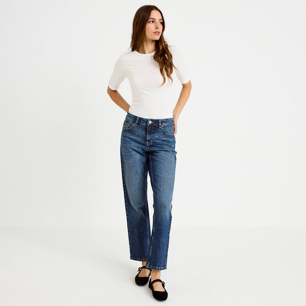 Mid Rise Straight Leg Jeans in Blue, view 1