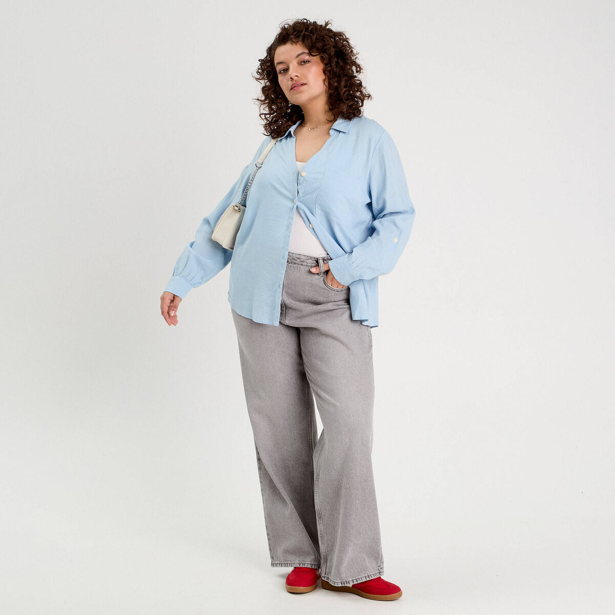 Chemise manches longues contenant du lin bleu pastel femme