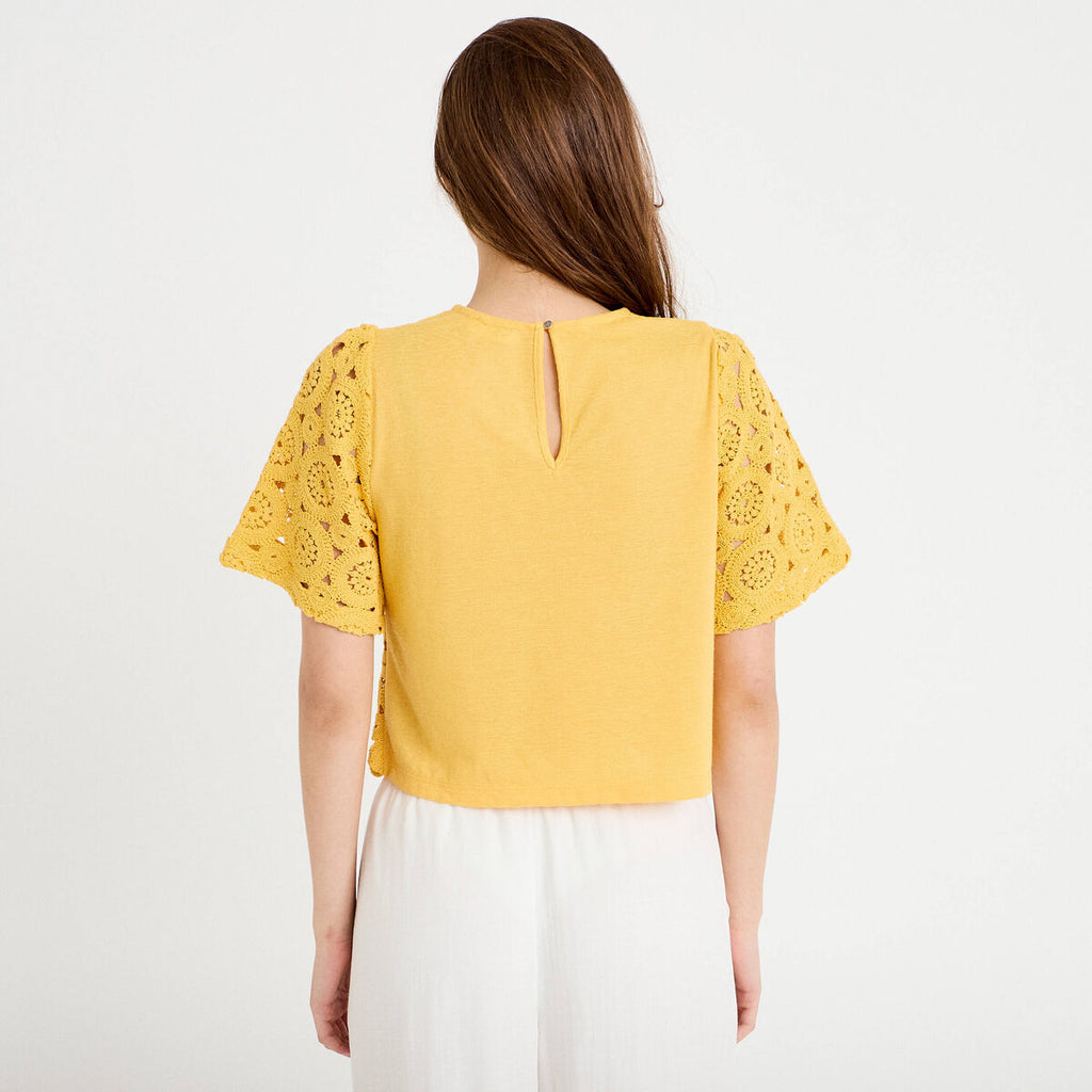 T-shirt macramé col rond jaune femme