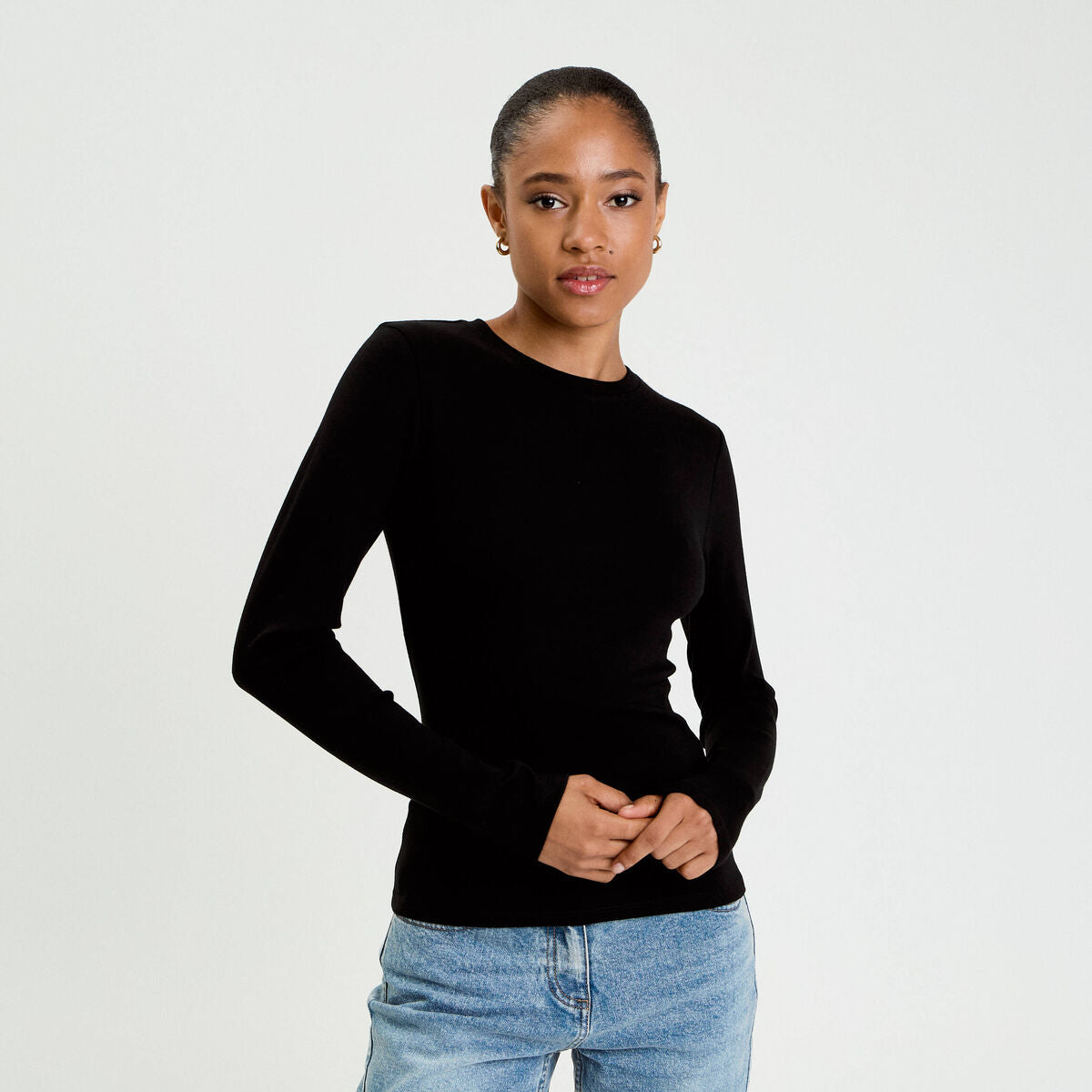 T-shirt cintré col rond manches longues noir femme