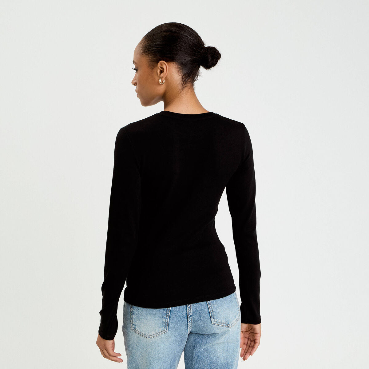 T-shirt cintré col rond manches longues noir femme