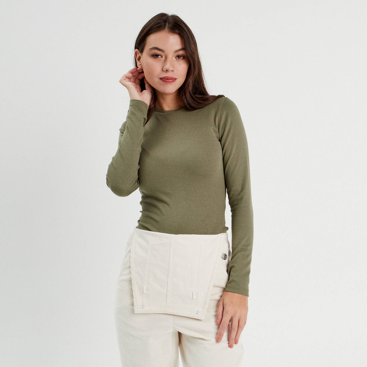 T-shirt cintré col rond manches longues vert kaki femme