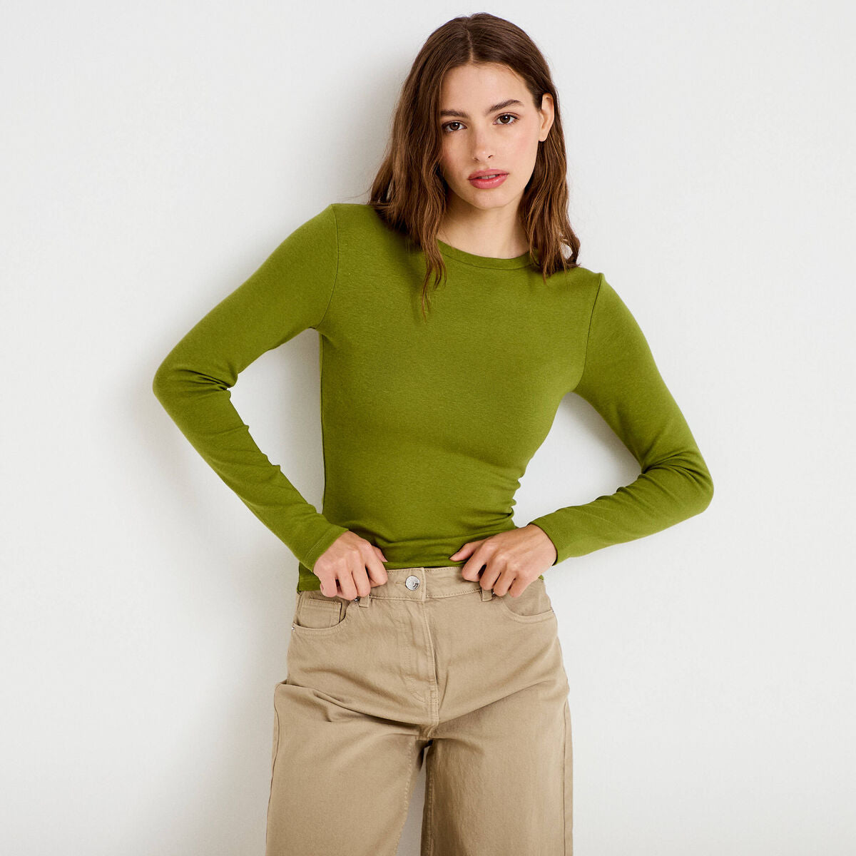 T-shirt cintré col rond manches longues vert foncé femme