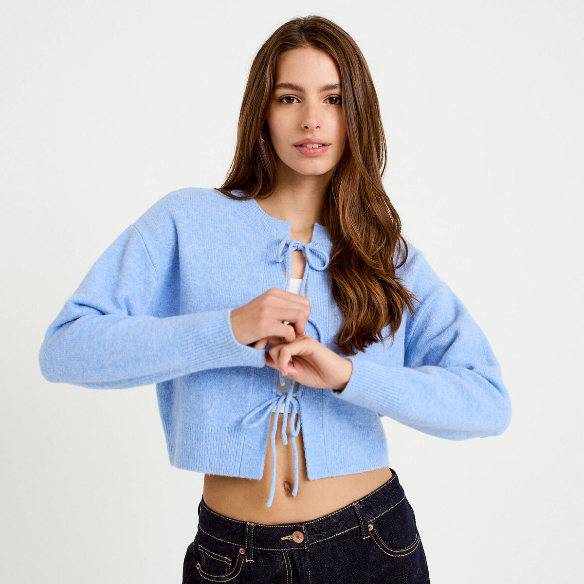 Gilet court noué bleu ciel femme