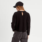 T-shirt col détails bijoux noir femme