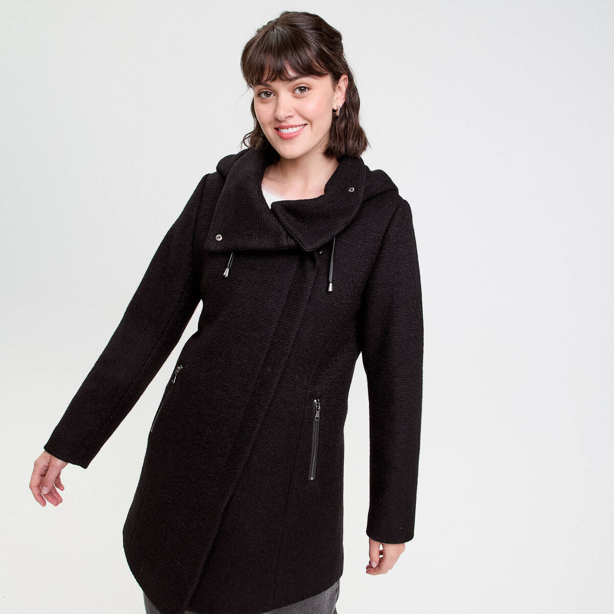 Manteau cintré asymétrique noir femme