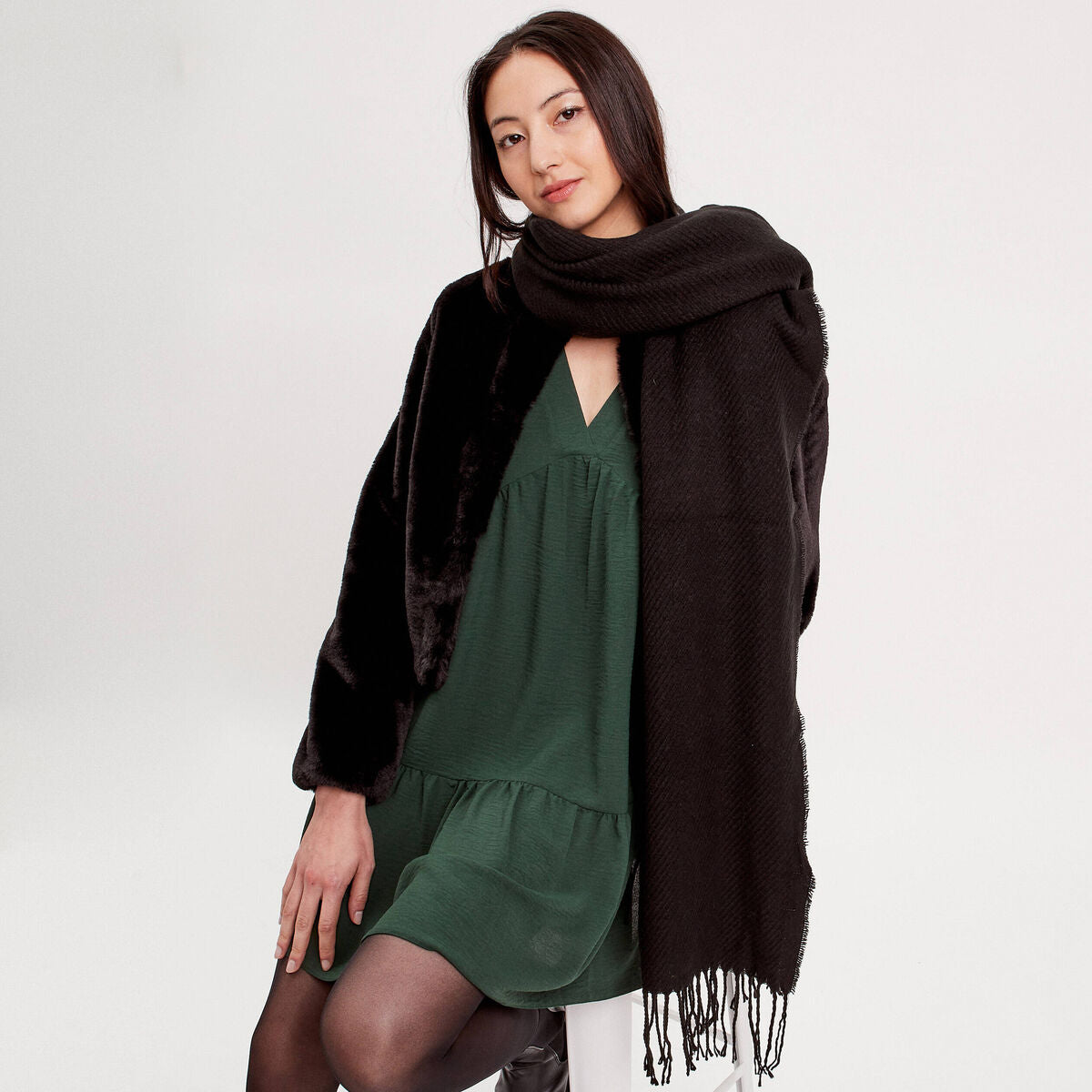 Écharpe à franges noir femme