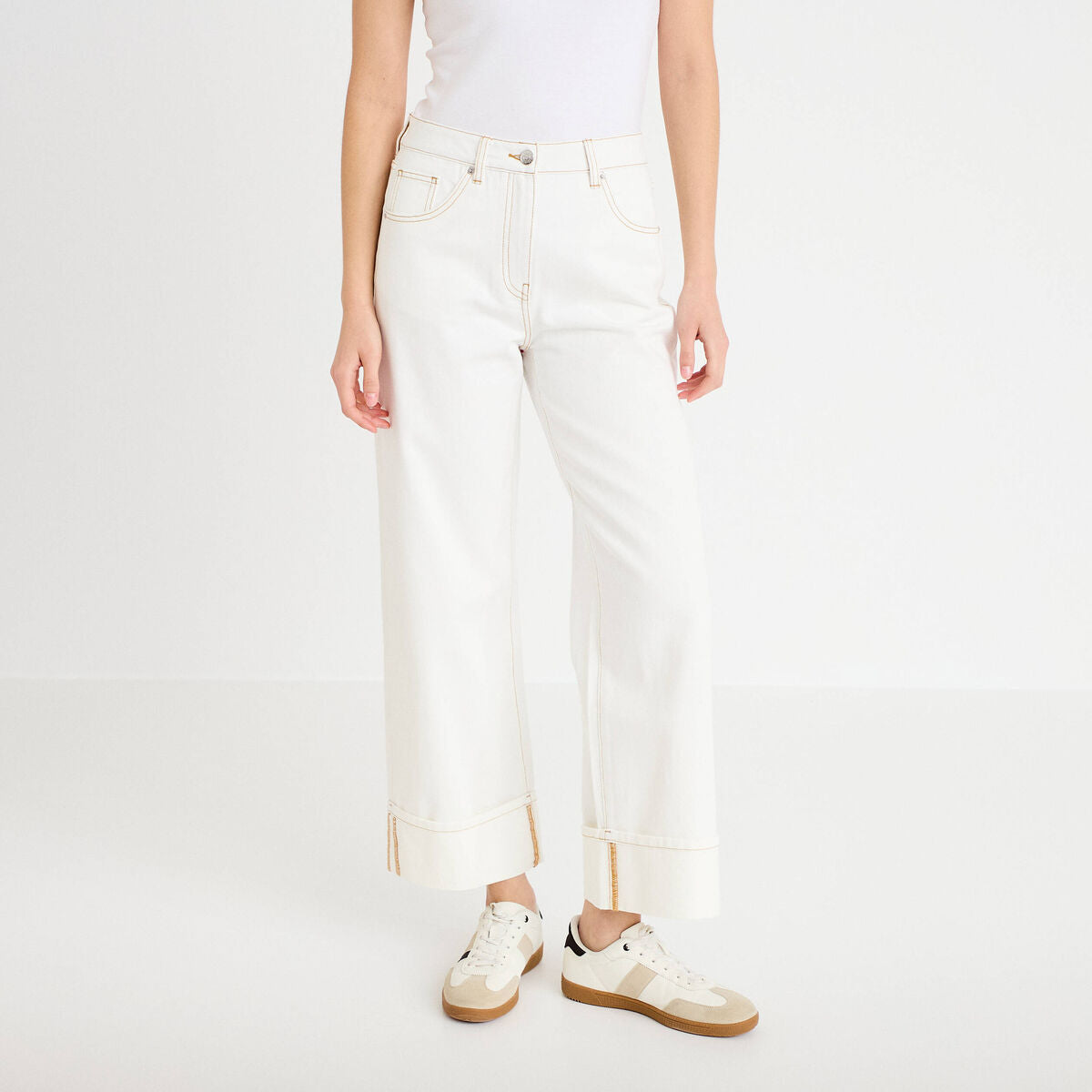 Jeans droit à revers denim blanc femme