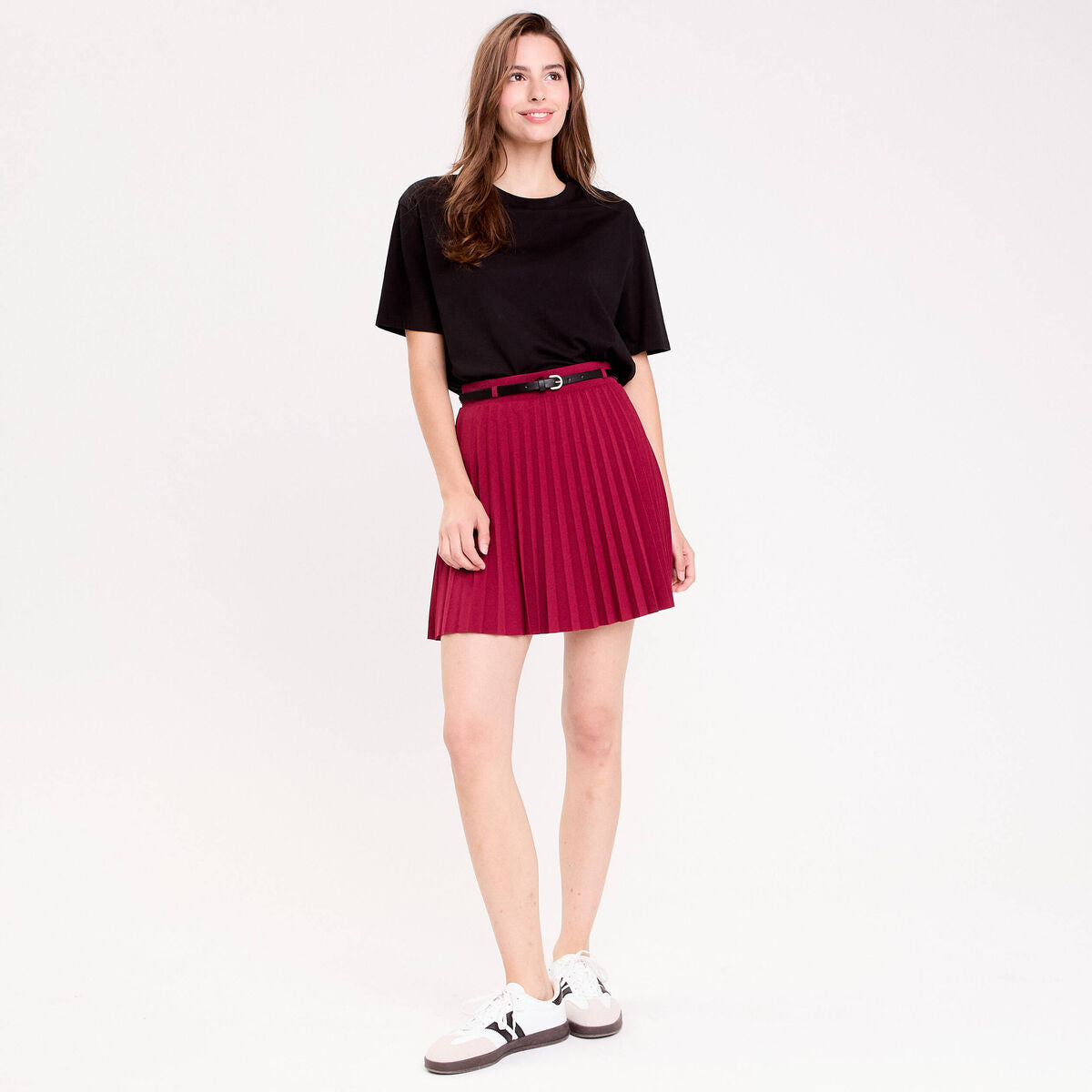Jupe évasée plissée ceinturée rouge foncé femme