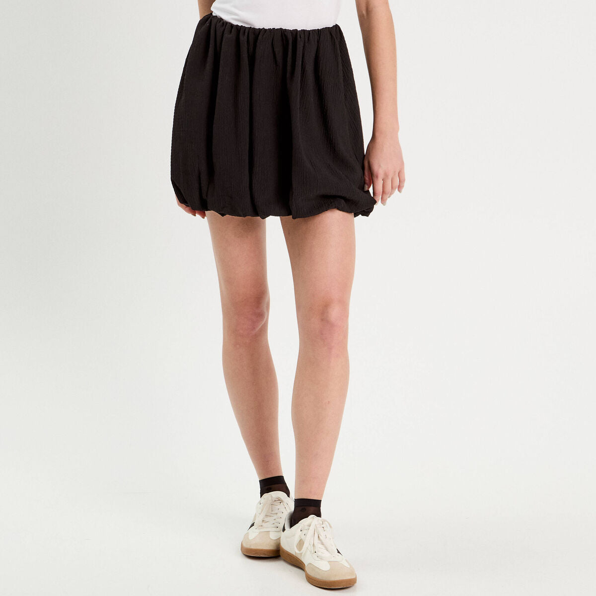 Jupe évasée effet boule noir femme