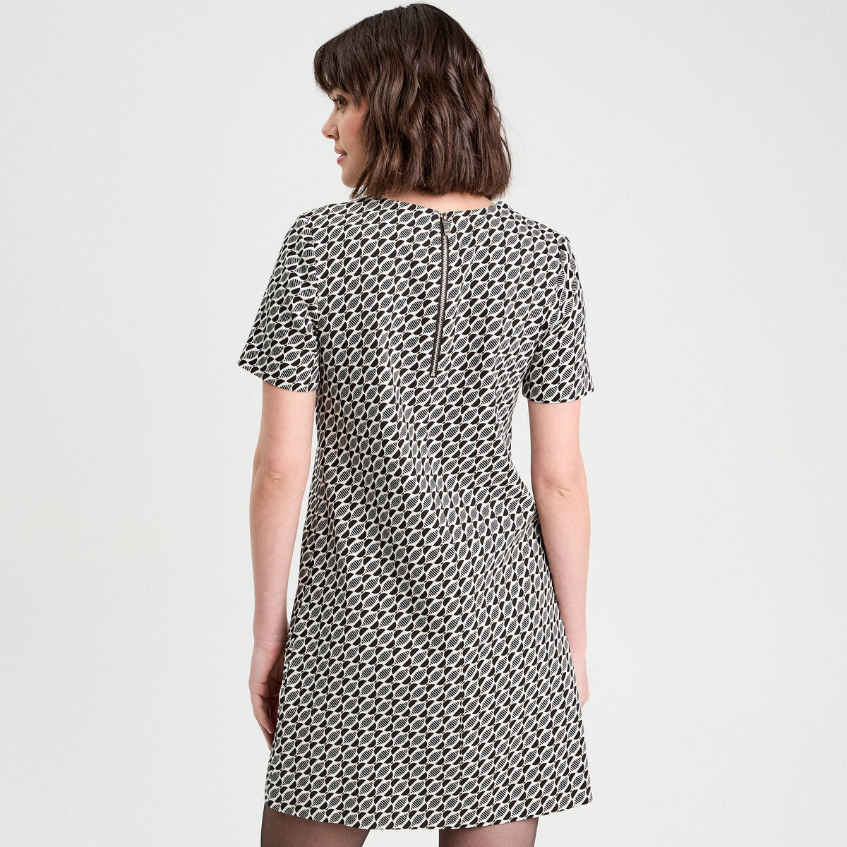 Robe droite manches courtes noir femme