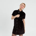 Robe cintrée boutonnée velours noir femme