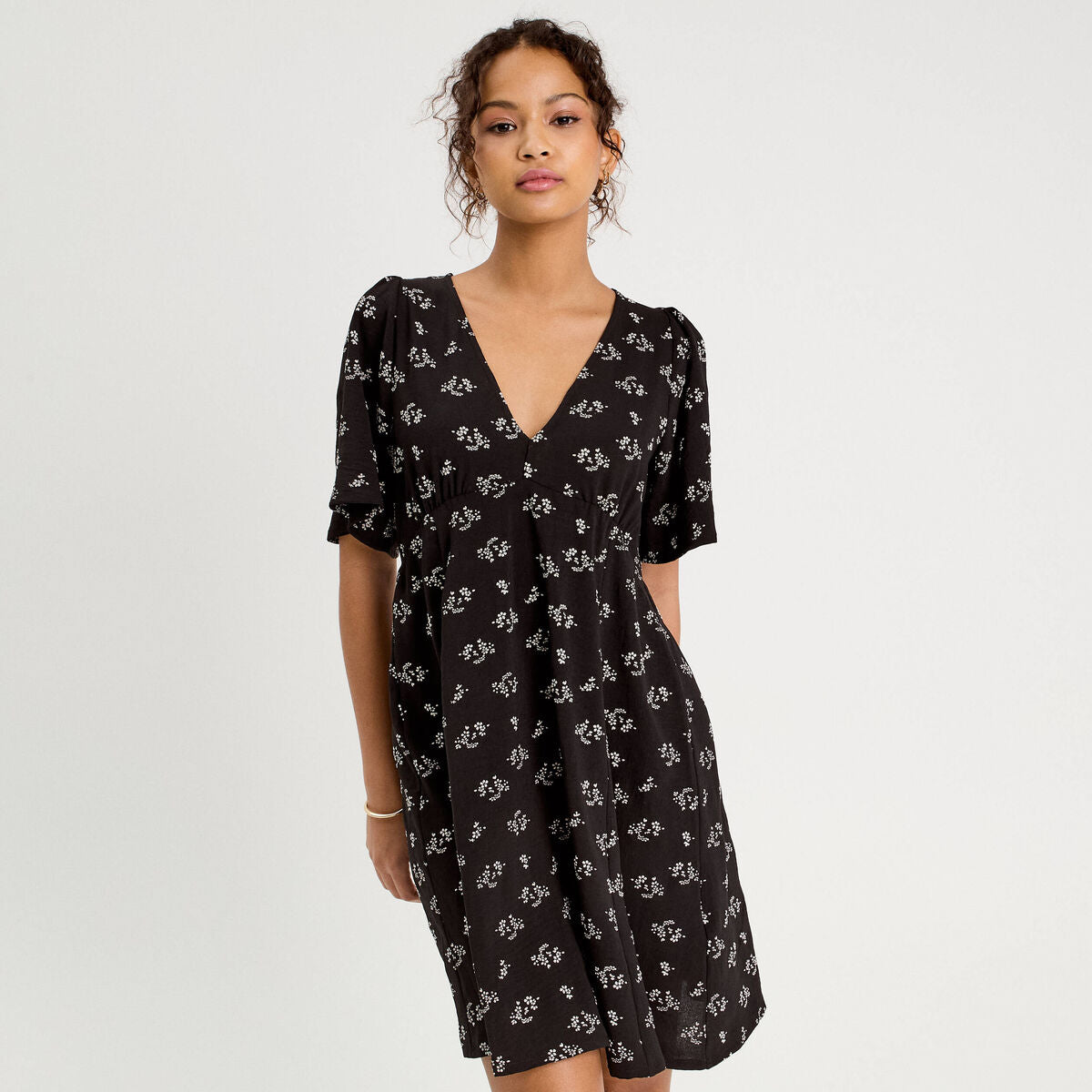 Robe évasée manches courtes noir femme