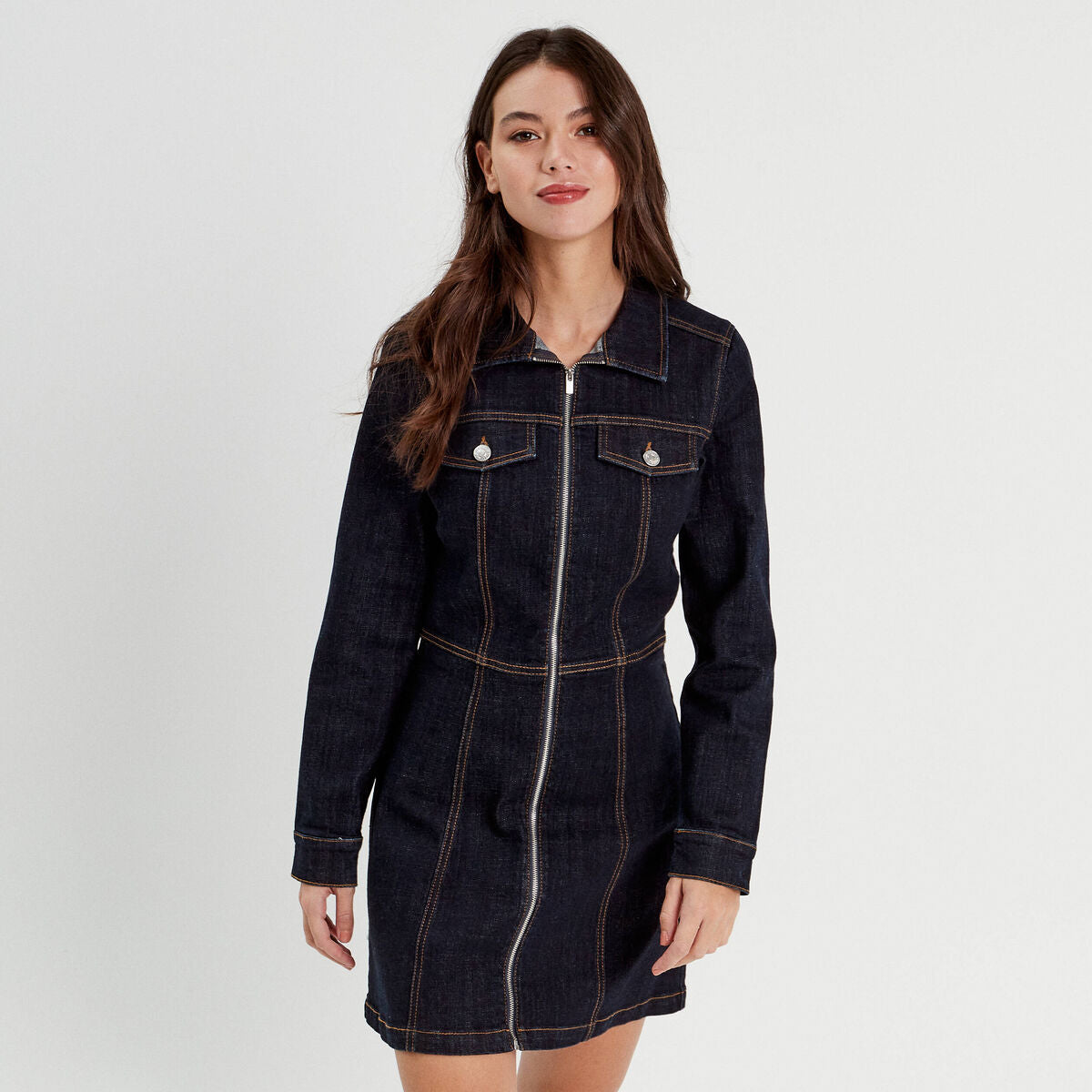 Robe droite zippée en jean denim brut femme