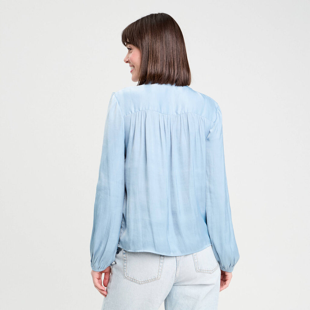 Blouse manches longues satin bleu clair femme