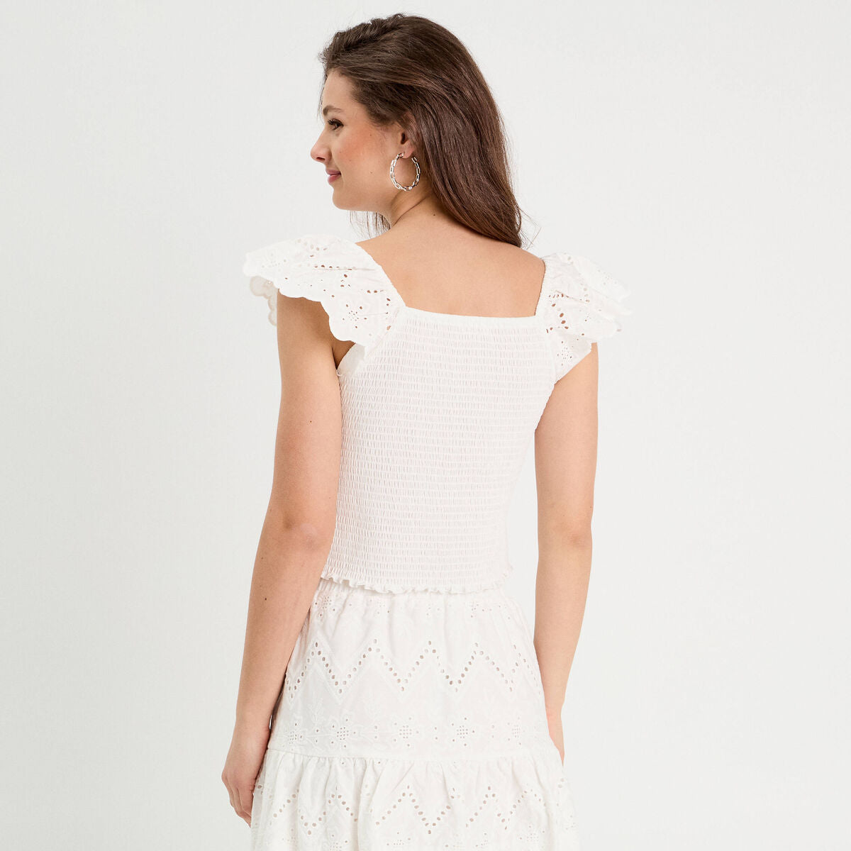 T-shirt smocké avec broderie blanc femme