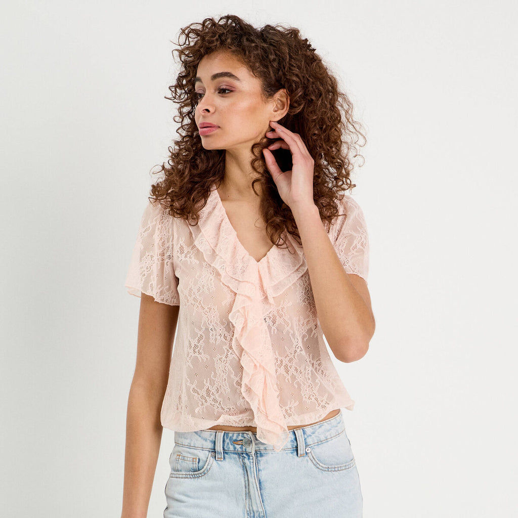 Top dentelle et volants rose clair femme