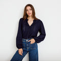 Blouse broderie col V manches longues bleu marine femme