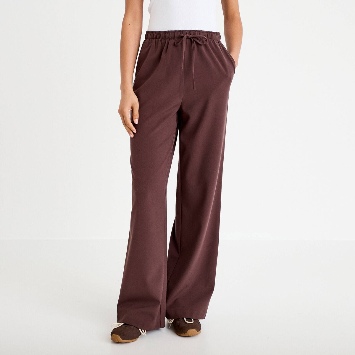 Pantalon large marron foncé femme