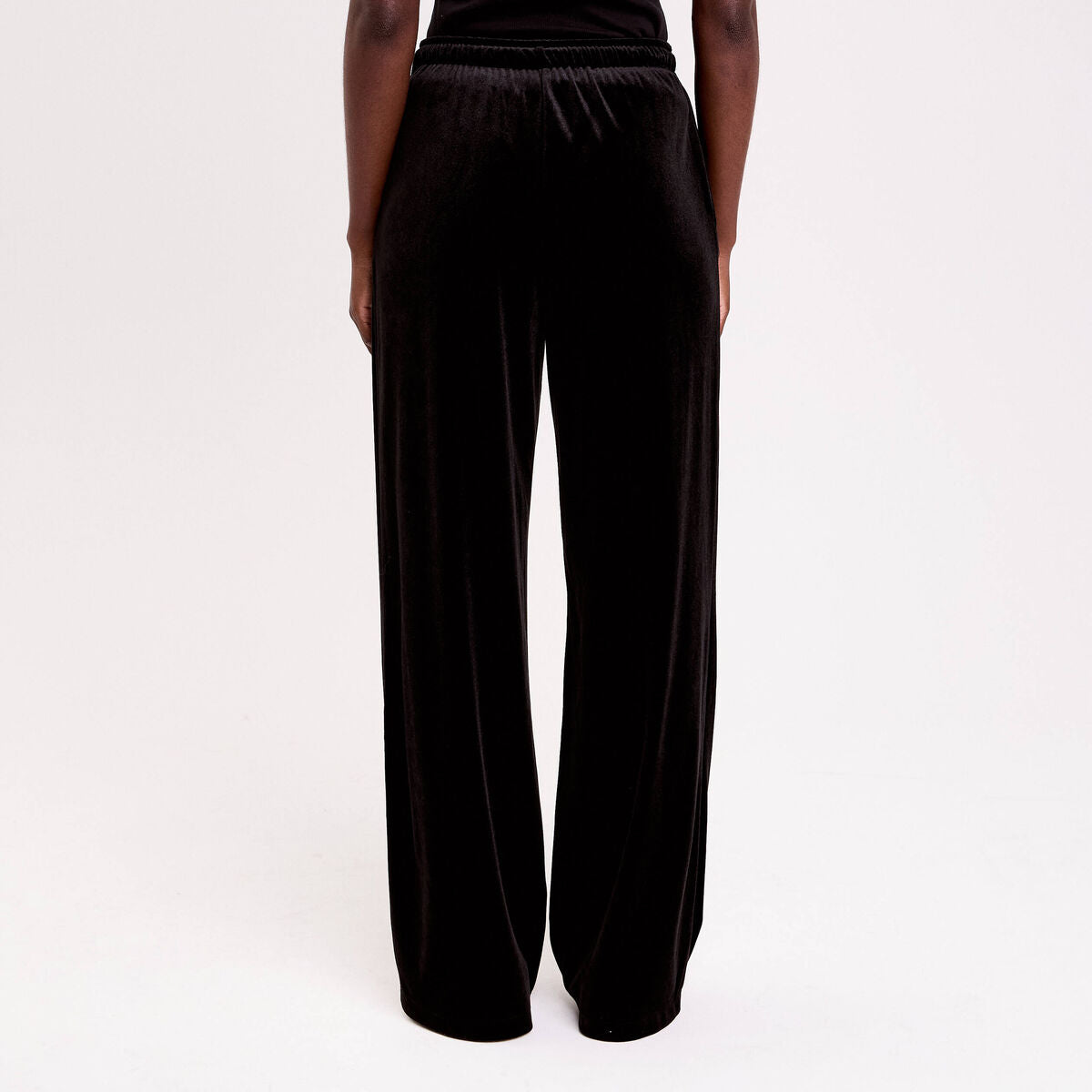 Pantalon large en velours noir femme