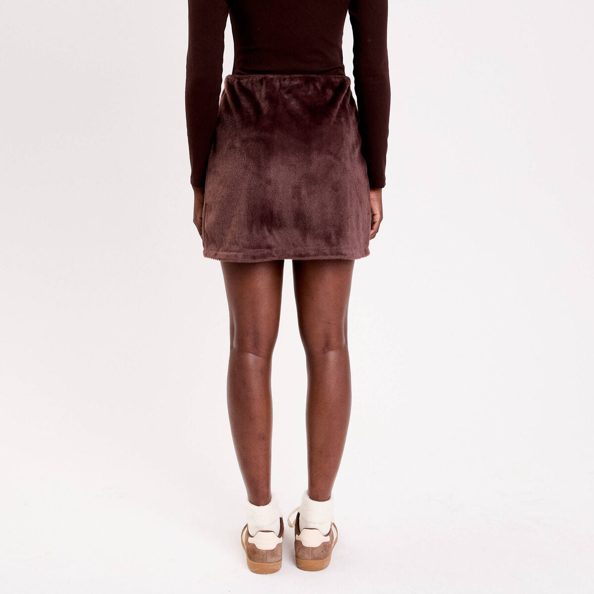 Jupe droite fausse fourrure marron foncé femme