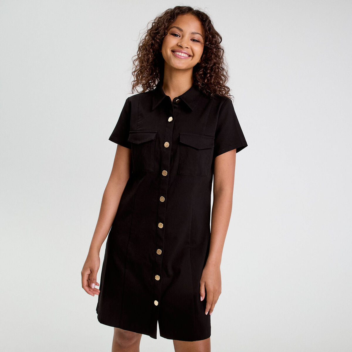 Robe droite boutonnée noir femme