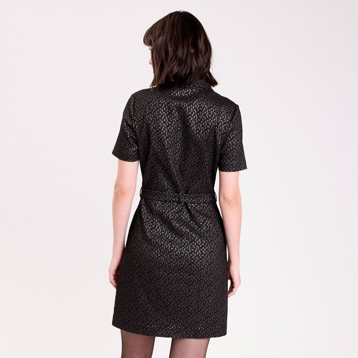 Robe droite courte col chemise noir femme