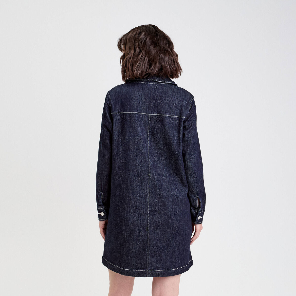 Robe droite courte col v en jean denim brut femme