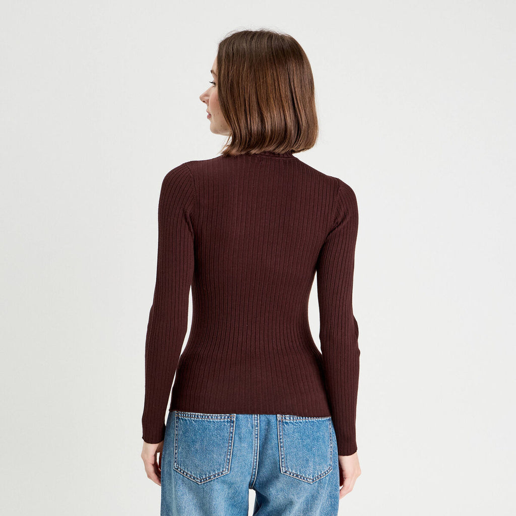 Pull côtelé col roulé marron foncé femme