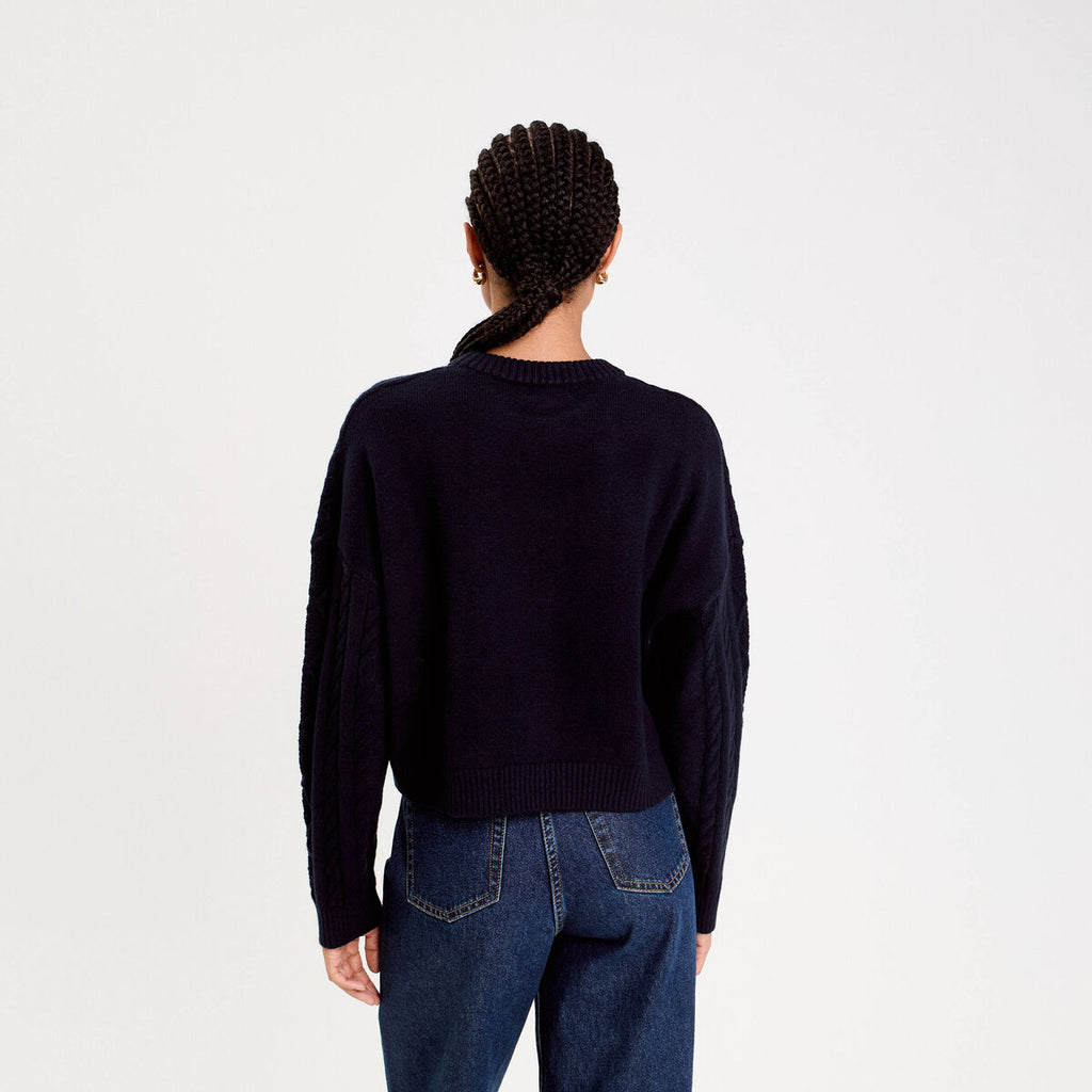 Pull avec torsades bleu marine femme
