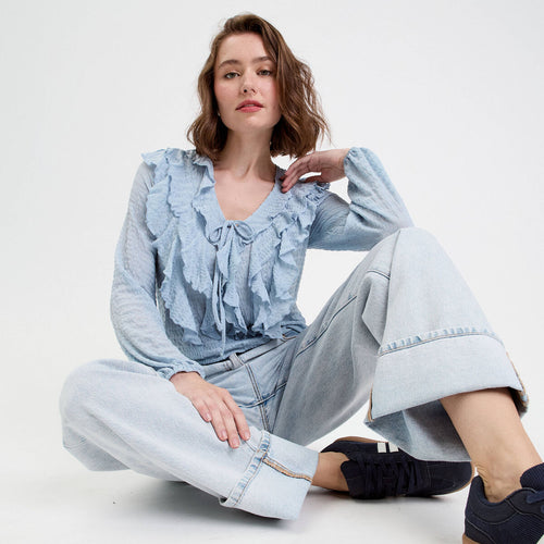 Blouse manches longues aspect dentelle bleu clair femme