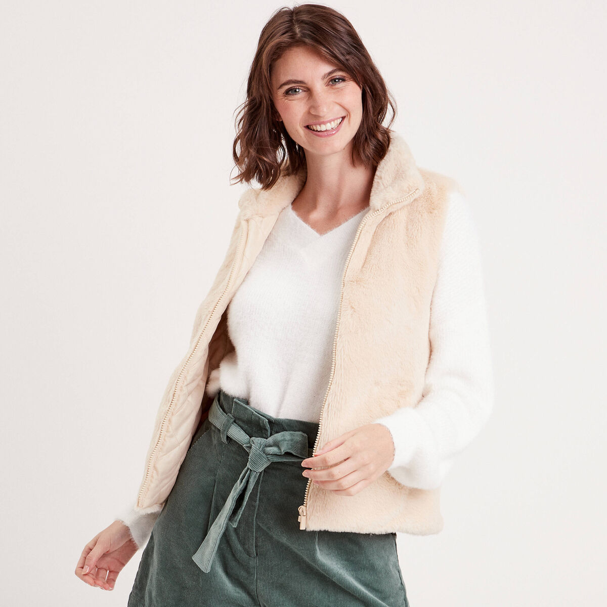 Veste courte ajustée sans manches ivoire femme