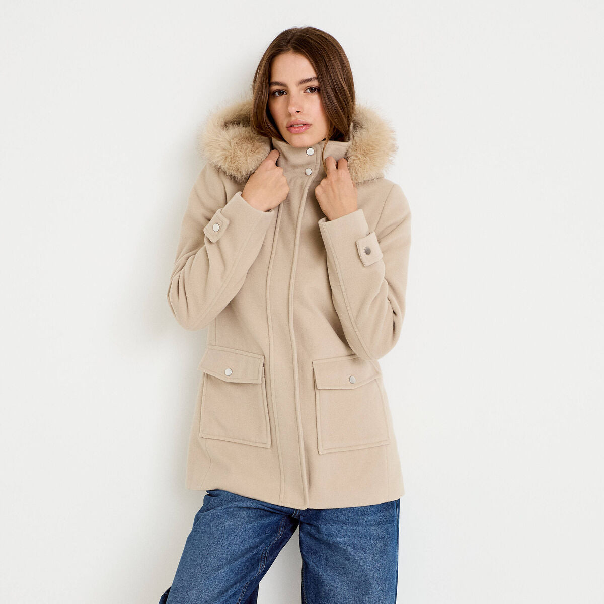 Manteau mi-long à capuche beige femme