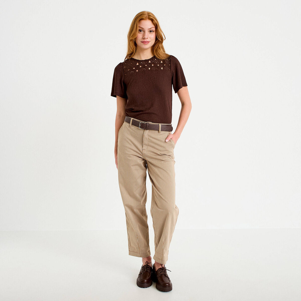 Pantalon chino 7/8ème taille élastiquée taupe femme