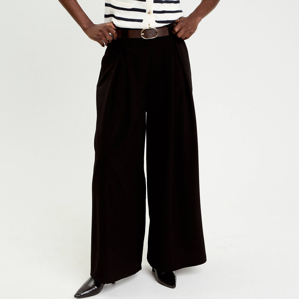 Pantalon large avec ceinture noir femme