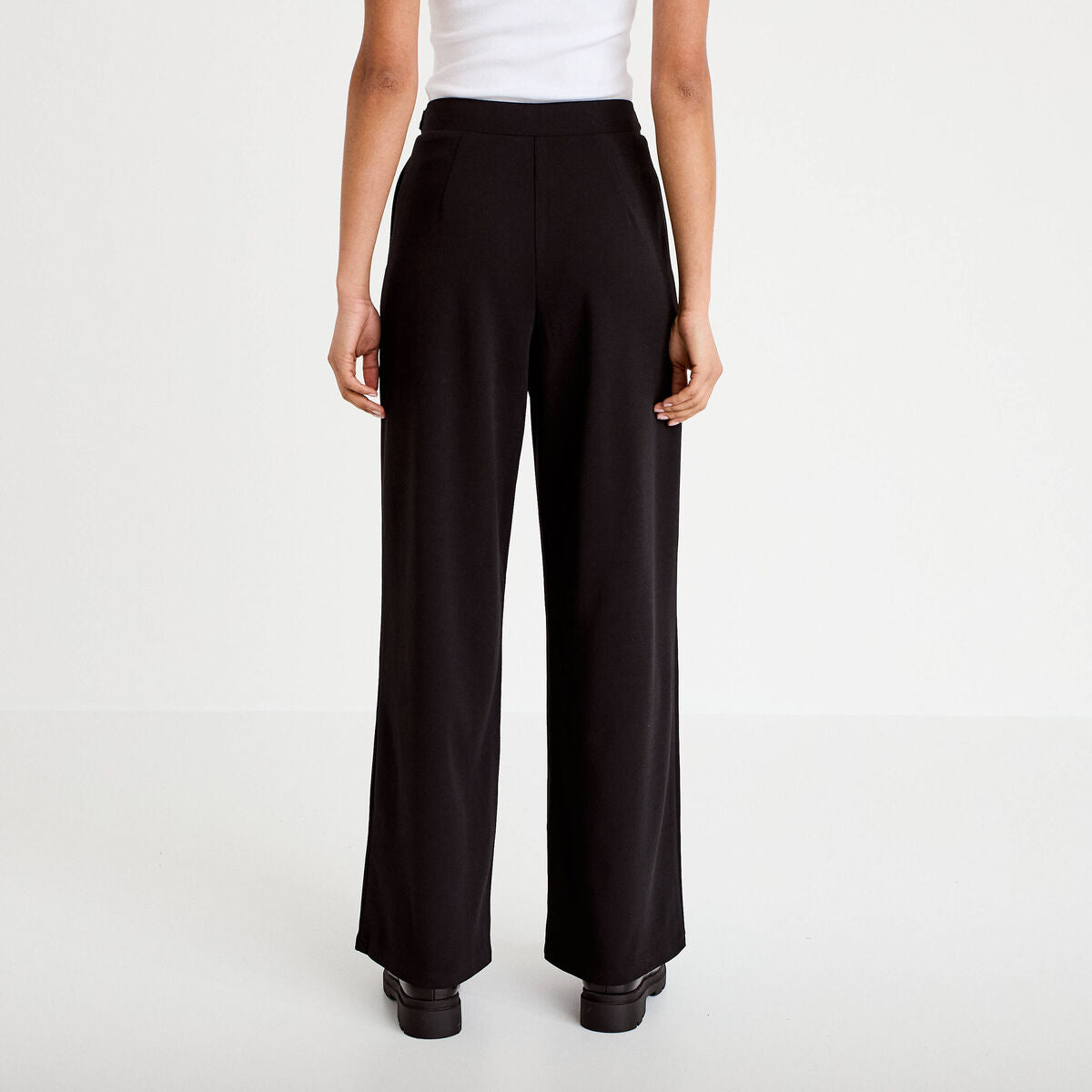Pantalon large ceinture bijou noir femme