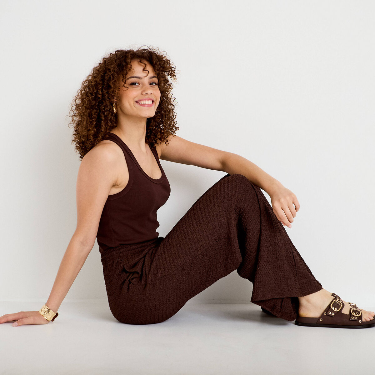 Pantalon large taille standard marron foncé femme