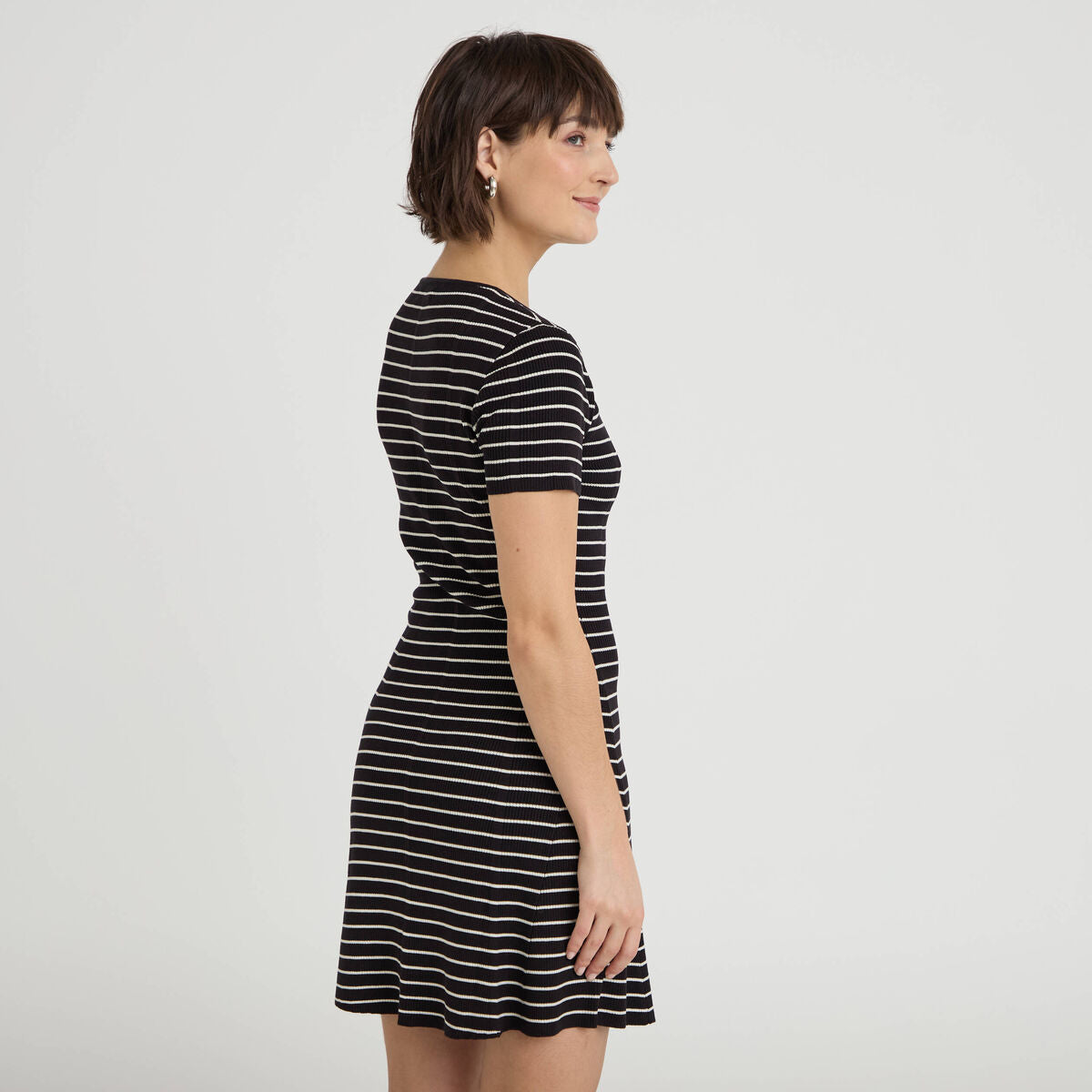 Robe droite manches courtes blanc femme