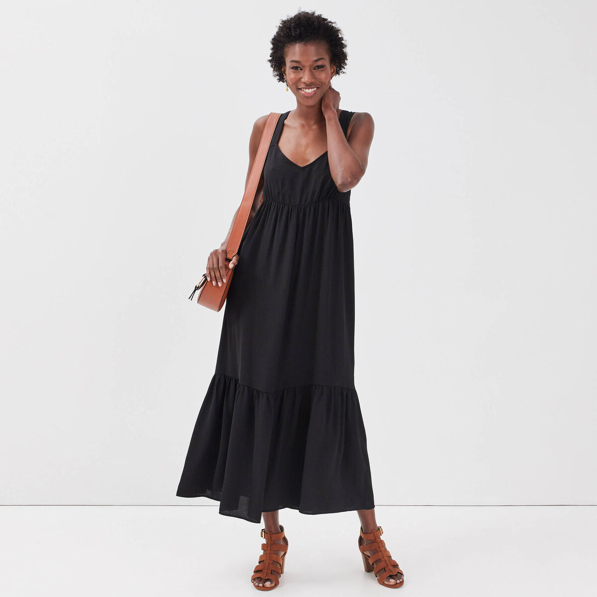 Robe longue évasée bretelles noir femme