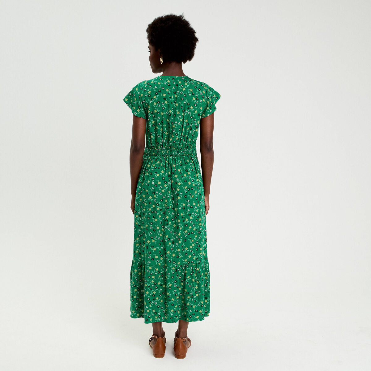 Robe longue évasée en dentelle col v vert femme