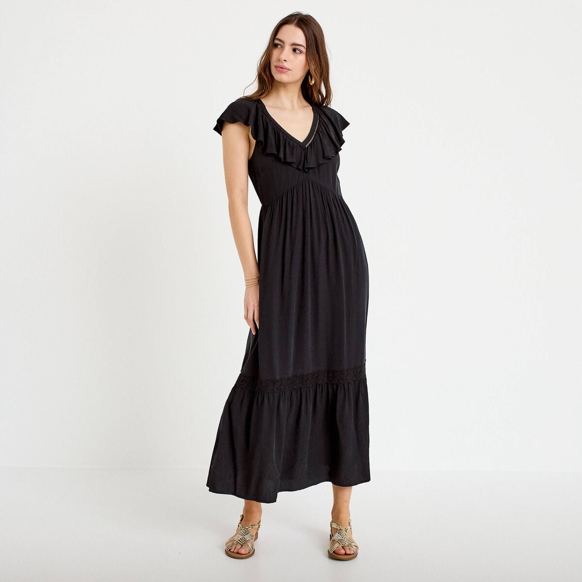 Robe longue évasée col v manches courtes noir femme