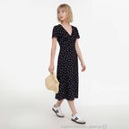 Robe longue évasée col v manches courtes noir femme