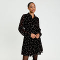 Robe brodée évasée manches longues noir femme