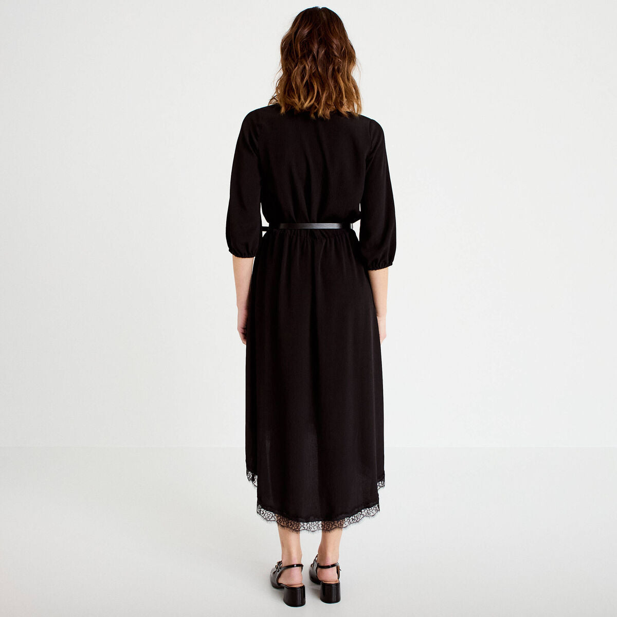 Robe longue évasée col v dentelle noir femme
