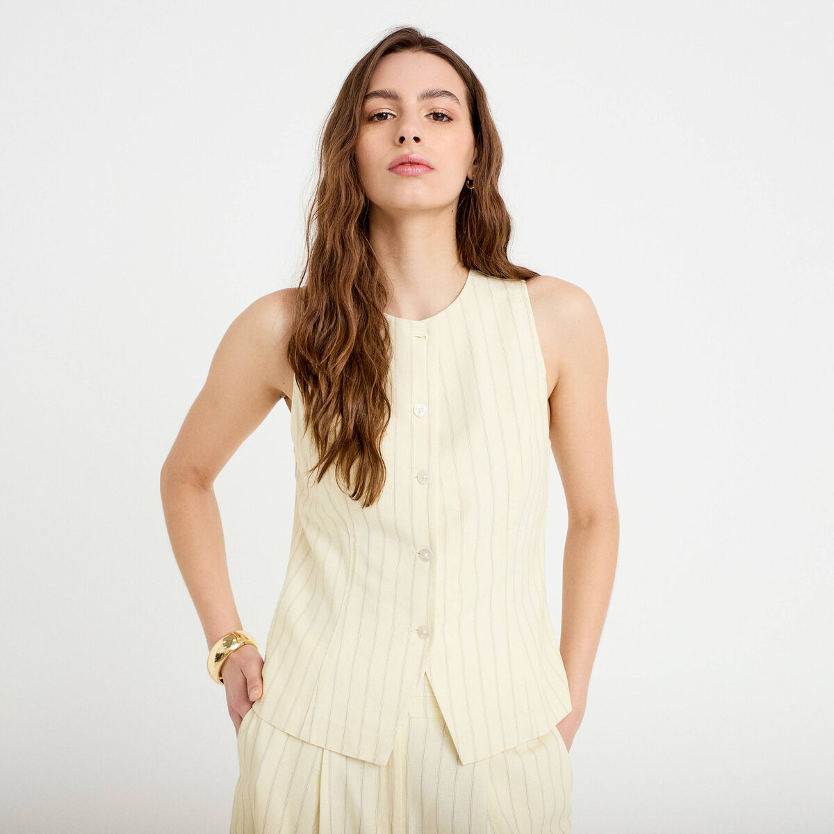 Gilet sans manches boutonné jaune pastel femme