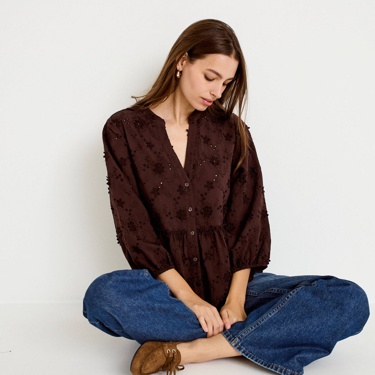 Blouse à motif en relief marron foncé femme