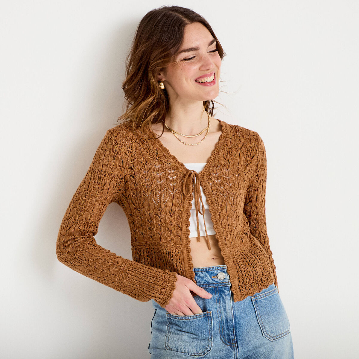 Gilet ajouré cintré manches longues beige femme