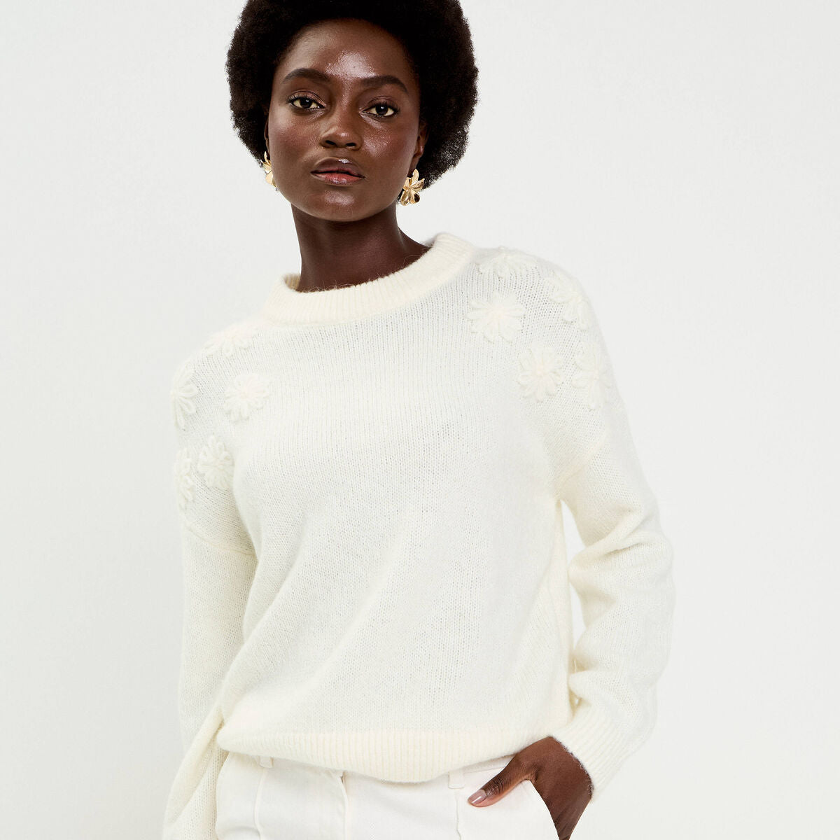 Pull brodé manches longues ecru femme