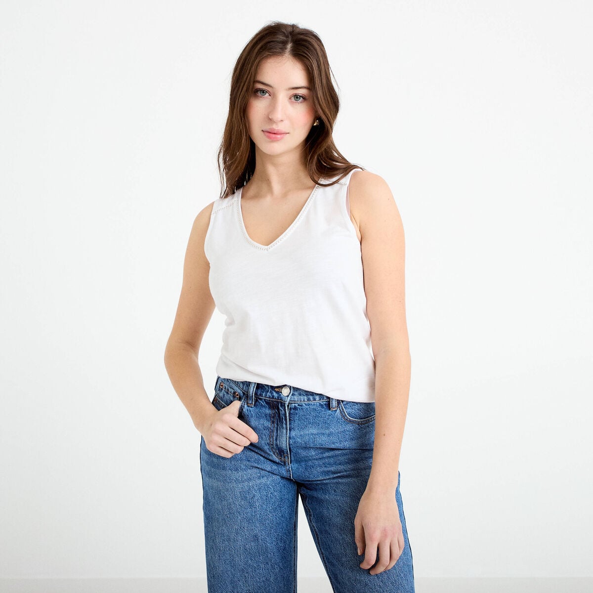 Débardeur col v blanc femme